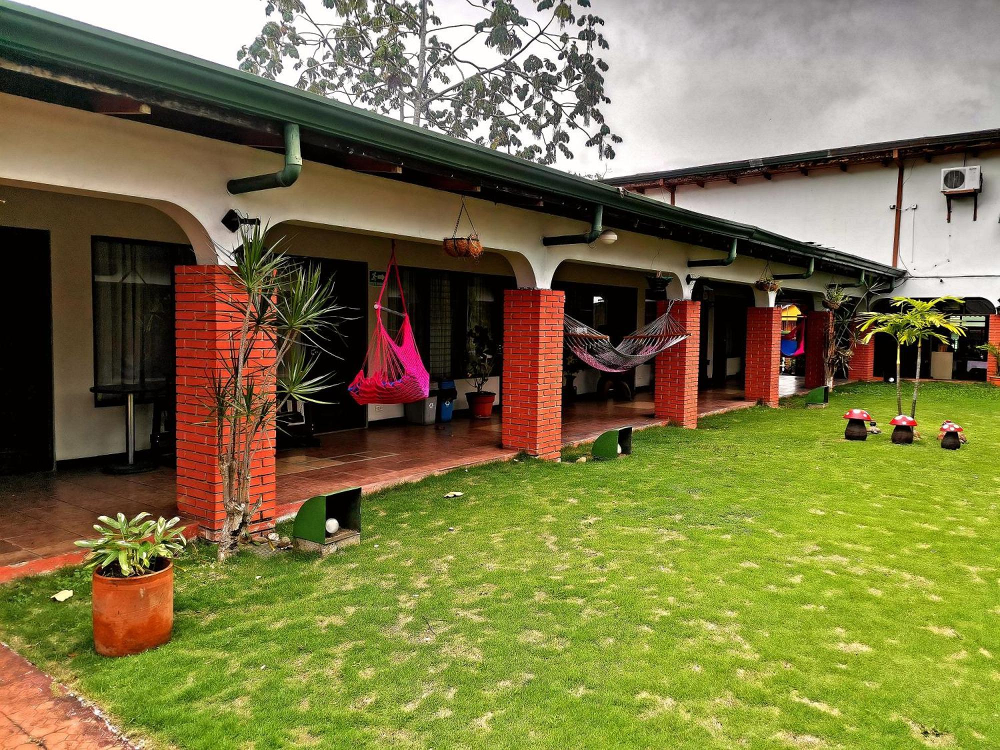 Hotel Wagelia Turrialba Esterno foto