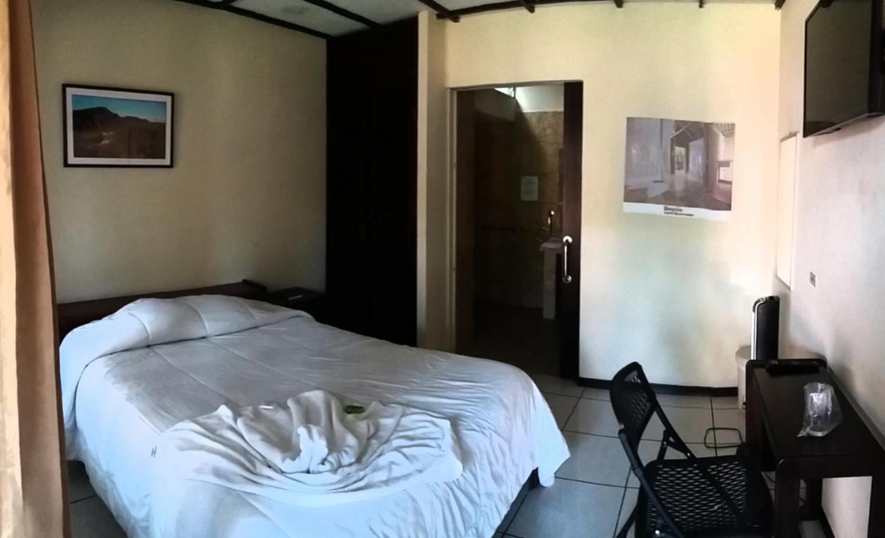 Hotel Wagelia Turrialba Esterno foto